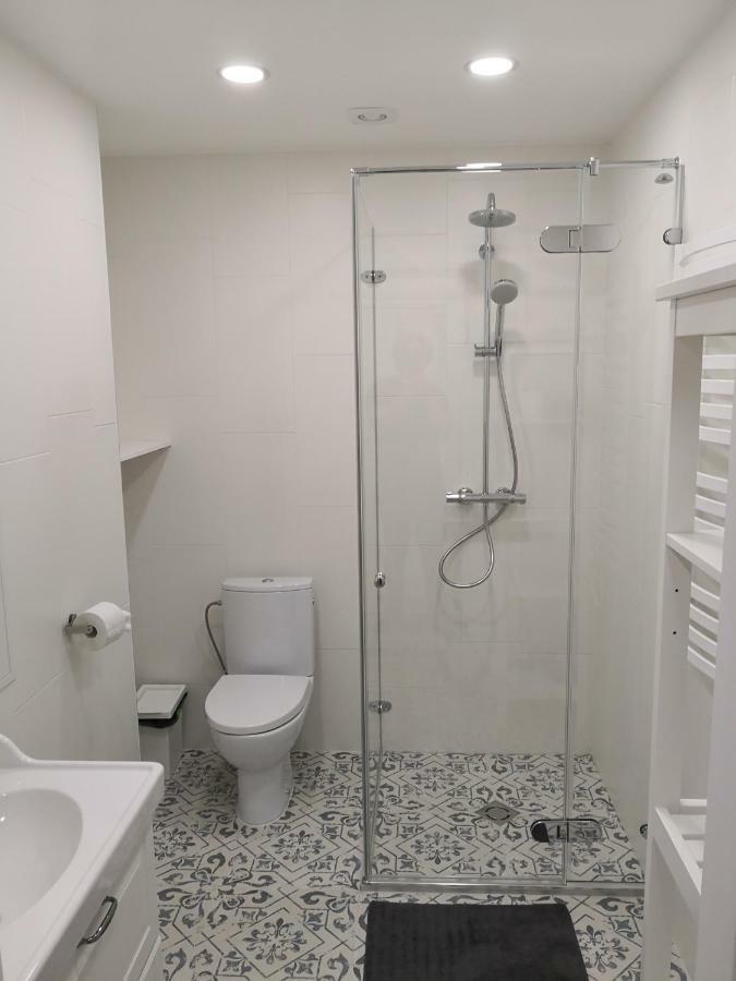 Spacious Apartment Close To The Old Town Вильнюс Экстерьер фото